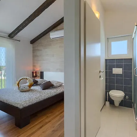 Romana Holiday home Sveti Petar u Sumi