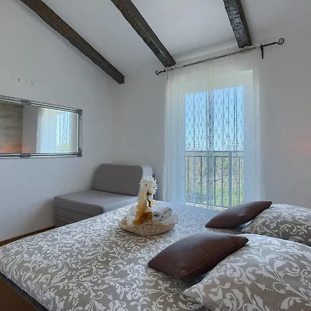 Holiday home Romana Sveti Petar u Sumi