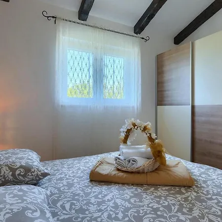 Holiday home Romana *